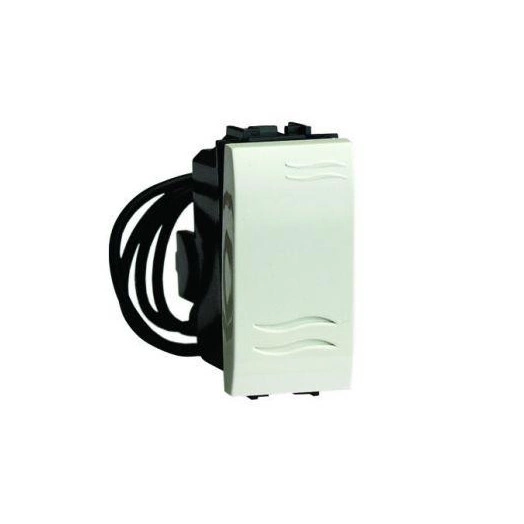 Переключатель 1-кл. 1мод. Brava 16А IP20 с подсветкой бел. DKC 76011BL