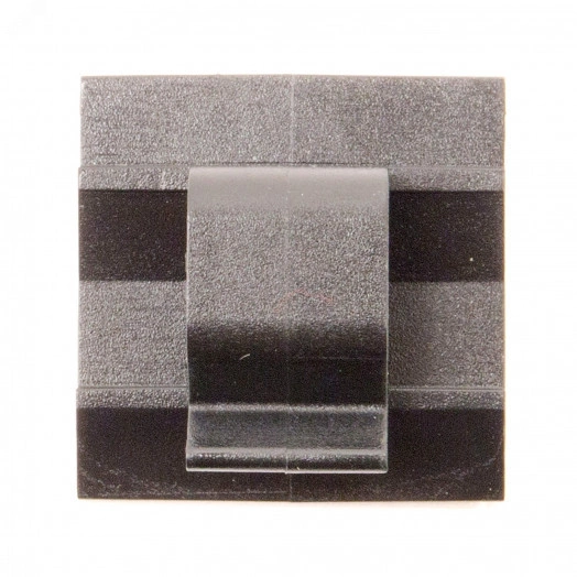 Клипса самоклеящаяся для кругл.кабеля диаметром 8мм, черная 26x26