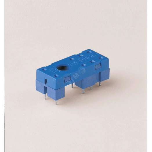 Розетка для монтажа на плате для реле 41.52, 41.61, 41.81, в комплекте пластиковая клипса 095.42, версия: синий цвет