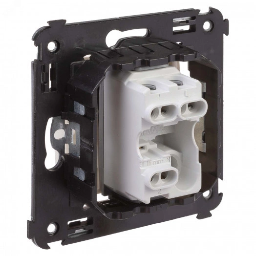 Avanti Переключатель одноклавишный в стену, ''Ванильная дымка''