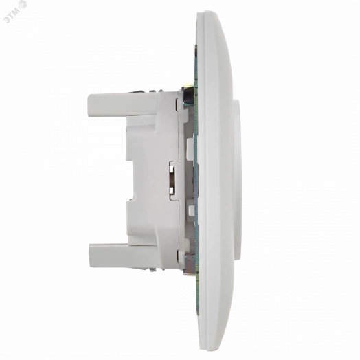 SKANDY Розетка 2-местная без заземления с защитными шторками 10А в сборе SK-R09W арктический белый IEK