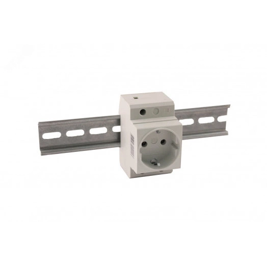 Розетка на DIN-рейку с заземлением, номинальный ток 16A, 3 силовых полюса, 3 контакта, климатическое исполнение УХЛ4.