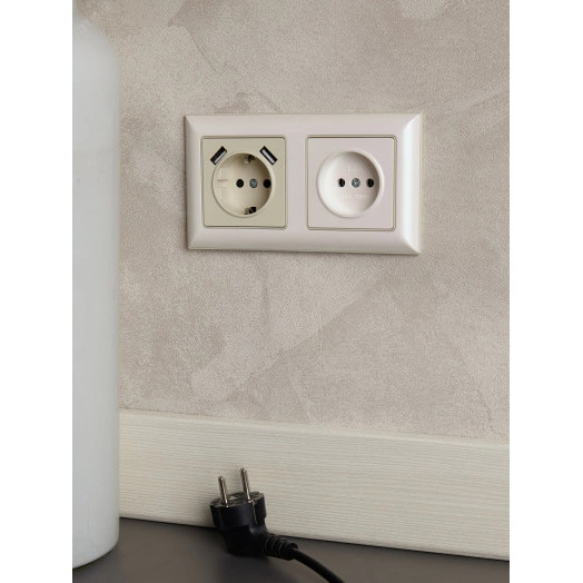 BRITE Рамка 2 поста РУ-2-Бр бежевый/жемчуг IEK