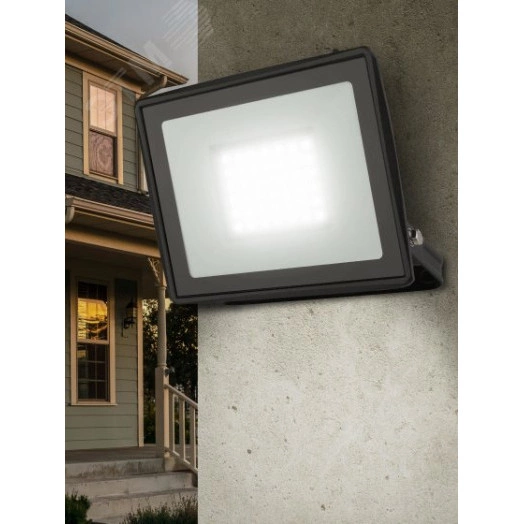 Прожектор светодиодный уличный LPR-023-0-30K-050 50Вт 3000K 4000Лм IP65