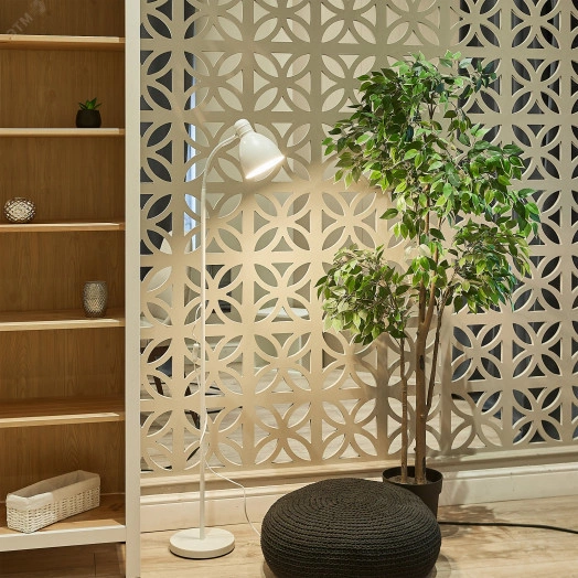 Торшер UML-T701 E27 WHITE напольный под лампу Е27 60W с регулировкой наклона Механический выключатель Белый ТМ