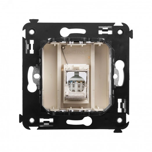 Avanti Компьютерная розетка RJ-45 в стену, кат.6 одинар  ая экранированная  Ванильная дымка