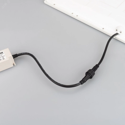 Светильник DL-TITAN-S600x600-40W White6000 (WH, 120 deg, 230V) (, IP54 Металл, 5 лет)