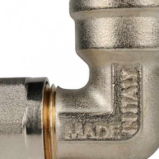 Угольник ВР 1/2' х 16 переходной, для металлопластиковых труб винтовой