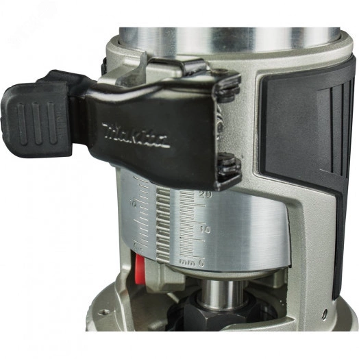 Фрезер кромочный аккумуляторный бесщеточный 40В, 10000-31000 обм, цанга 6-8мм, глубина 0-40 мм, кейс MakPac тип 4 (без АКБ и ЗУ)