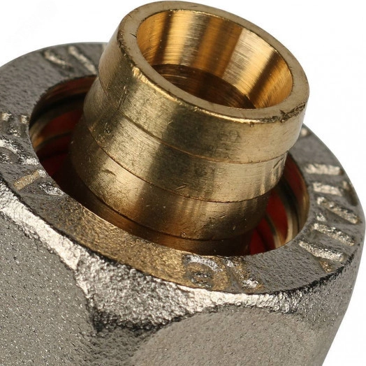 Тройник настенный с креплением 1/2'x16x16 для металлопластиковых труб винтовой