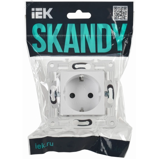 SKANDY Розетка с заземлением с защитными шторками 16А SK-R04W арктический белый IEK