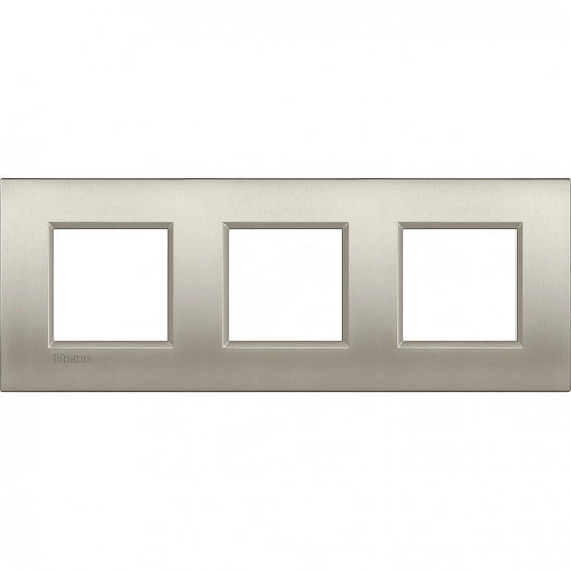 Livinglight. Рамка Air, немецкий стандарт 2+2+2 мод. Цвет ''Матовый титан''