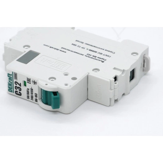 Заглушка клеммнае пломбируемая для ВА-103 нов.