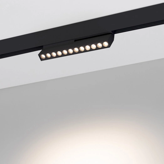 Светильник MAG-ORIENT-LASER-FOLD-S230-12W Warm3000 (BK, 30 deg, 48V) (, IP20 Металл, 3 года)