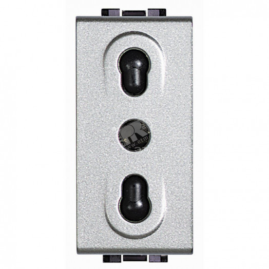 Розетка 2П с заземлением 16A 250В с защитными шторками