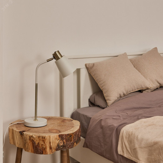 Светильник настольный 60W Цоколь Е27 Механический выключатель UML-B700 E27 WHITE Белый ТМ