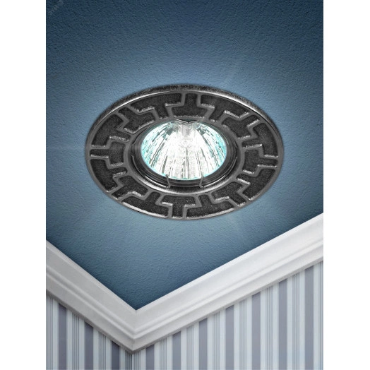 Светильник штампованный MR16,12V/220V, 50W черный/хром ST5 CH/BK  ЭРА