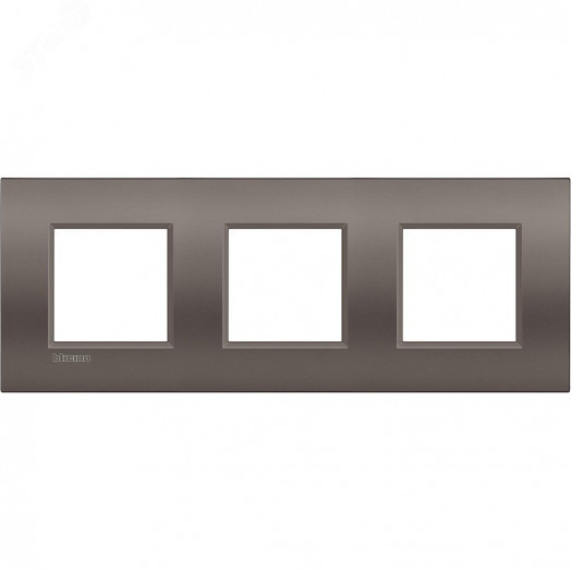 Livinglight. Рамка Air, немецкий стандарт 2+2+2 мод. Цвет ''Глина''