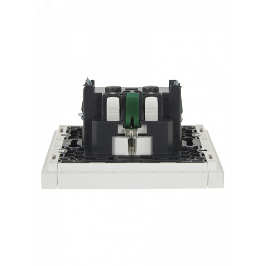 FORTE&PIANO Розетка 1-местная с заземлением с защитными шторками безвинтовое крепление 16А FP213 белый IEK