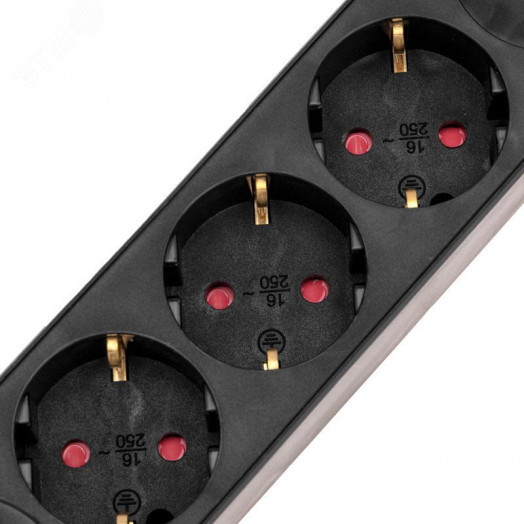 Удлинитель STANDARD 3 гнезда, 5 м, 3х1,0 мм2, с/з, с выключателем, 2 USB, черный