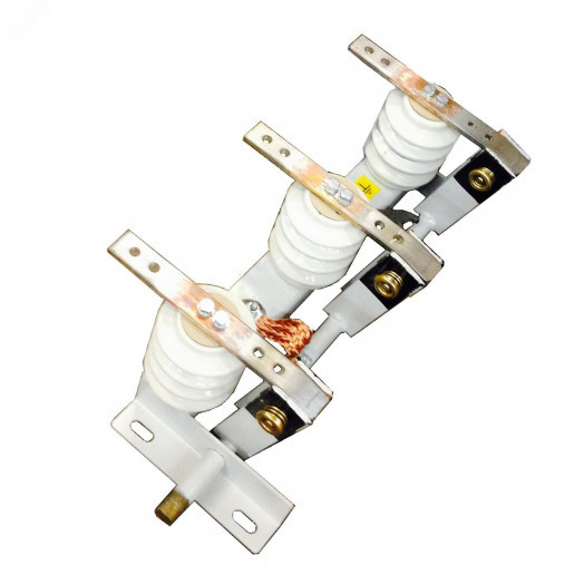 Заземлитель ЗР 10/630 в комплекте с приводами и вилками