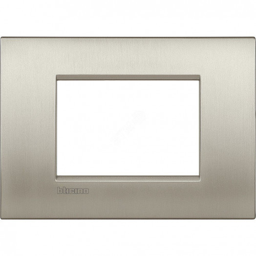 Livinglight. Рамка Air, итальянский стандарт 3 мод. Цвет ''Матовый титан''