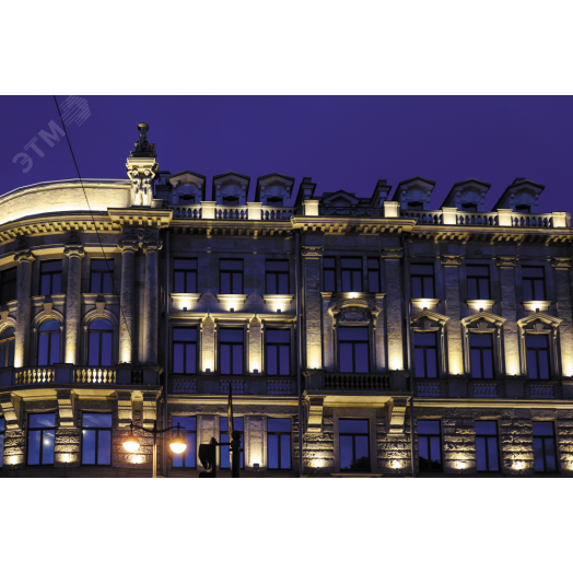 Светильник светодиодный Frieze 2.0 M 60 Вт 4000 К IP66 RAL9005 черный 10град DALI