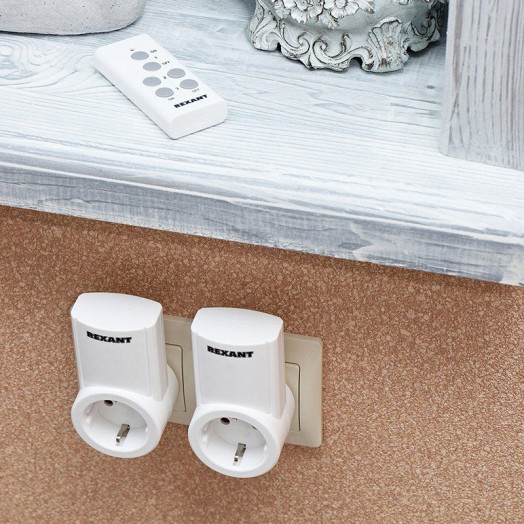 Розетка радиоуправляемая c пультом RX-002 (один пульт, две розетки) 10А/30м