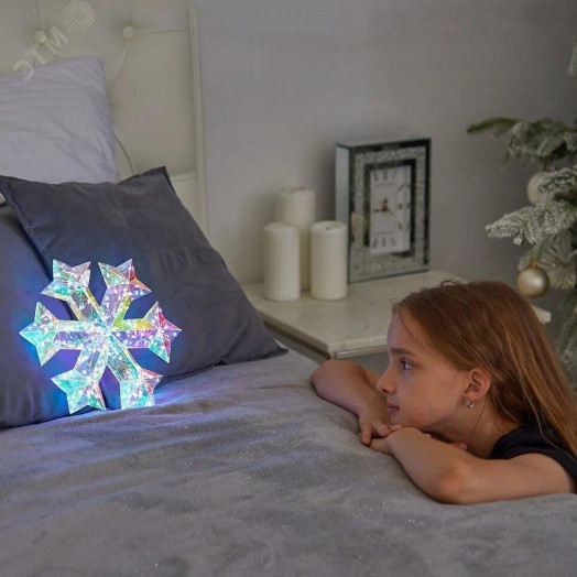 Светильник декоративный Снежинка на батарейках 3AA не в комплекте 100 светодиодов Белый свет Цвет корпуса радужный TM Uniel ULD-R512 3АА SNOWFLAKE