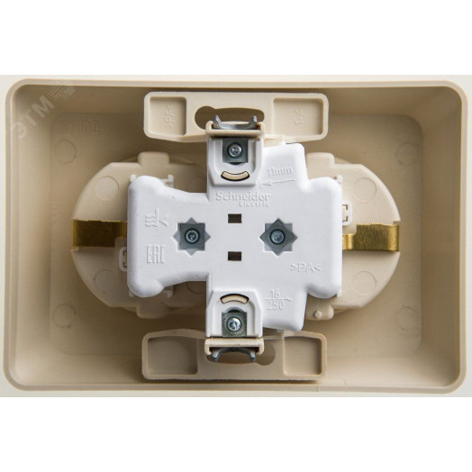 ЭТЮД Розетка двойная скрытой установки с заземлением со шторками 16А 250B, кремовый