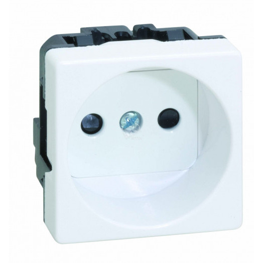 Розетка 2P со шторками, винтовой зажим, 16А 250В, S27, сл.кость