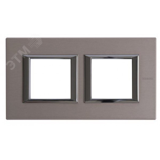 Axolute Рамка 2х2 поста 71мм горизонтальная титан