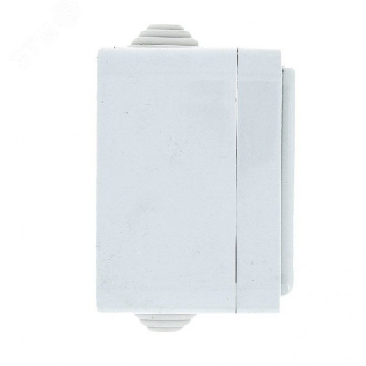 Прага Розетка с заземлением с крышкой IP44 белый