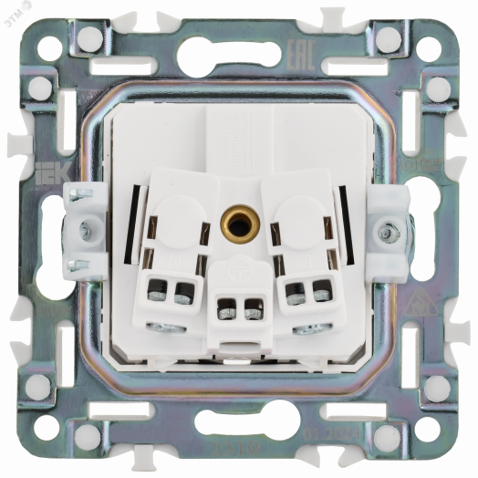 SKANDY Розетка 1-местная с заземлением с защитными шторками и крышкой 16А IP44 SK-R11N никель IEK