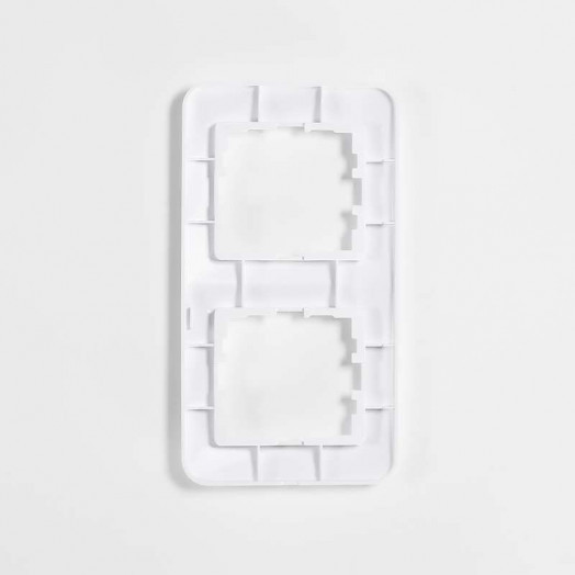 Рамка 2-м Karina Life вертикал. бел. LEZARD 708-0200-152