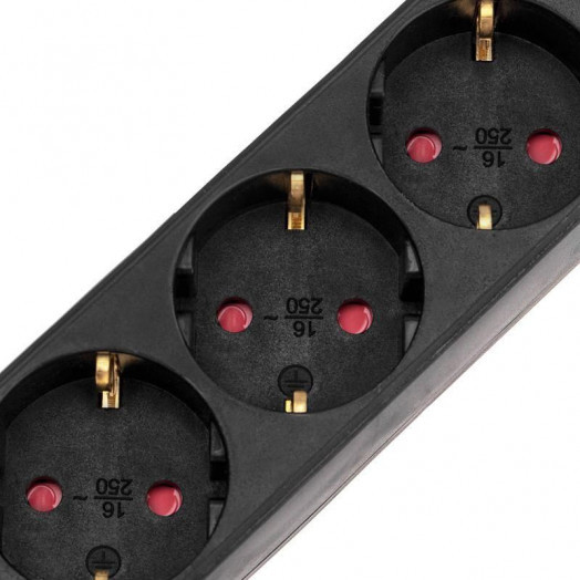 Удлинитель 3х3м с заземл. STANDARD 3х1кв.мм с выкл. черн. Rexant 13-4019