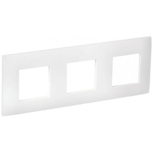 Рамка 3-м SKANDY SK-F03W арктич. бел. IEK SK-M32-K01