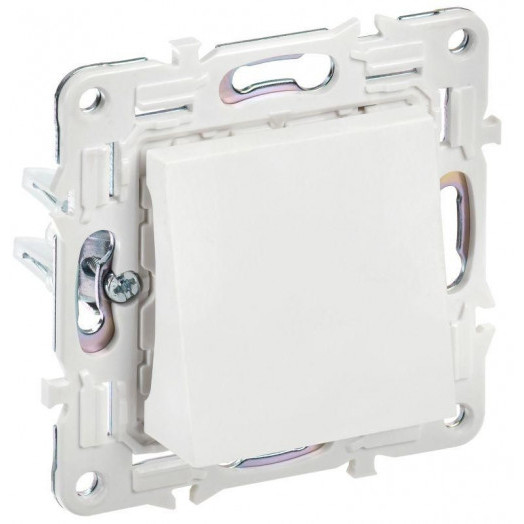 Вывод кабеля SKANDY SK-O01W арктич. бел. IEK SK-VK10-0-K01