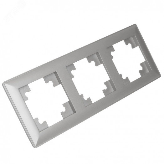 Рамка трехместная пластик серия Катрин серебро STEKKER