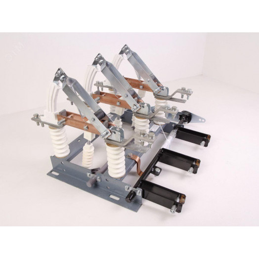 Выключатель нагрузки ВНА(Л)-10/630-20з УХЛ2 полиамид в комплекте с приводами и вилками 