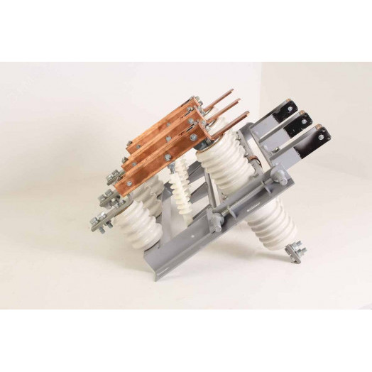 Разъединитель высоковольтный РВФЗ-10/1000-II-II УХЛ2 фарфор в комплекте с приводами и вилками 
