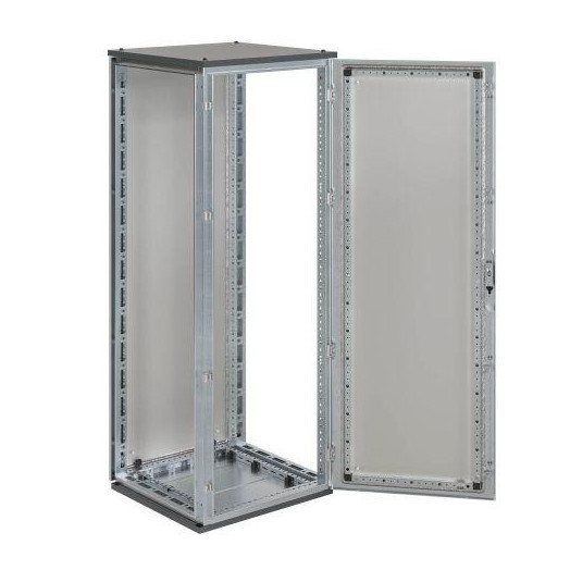 Шкаф напольный CQE ЭМС с дверью и задней панелью ВхШхГ 2000х600х600мм DKC R5CQEMC2066
