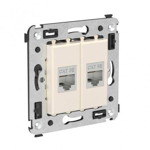 Розетка компьютерная 2-м СП Avanti "Ванильная дымка" RJ45 кат.5E без шторок экранир. механизм DKC 4405764