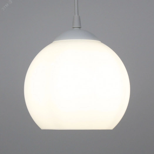 Светильник Люкс 160 НСБ 72-60 М50 пласт.бел./шнур бел. ИУ