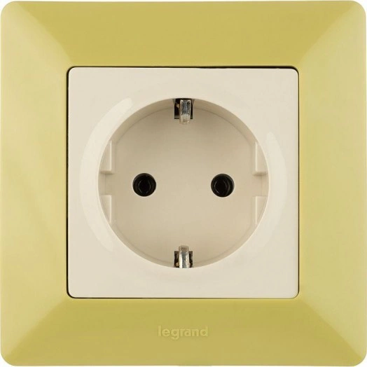 Механизм розетки 1-м СП Valena Life 16А IP2X 250В 2P+E безвинт. клеммы с лицев. панелью сл. кость Leg 753521