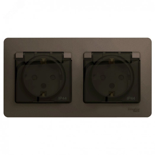 Розетка GLOSSA двойная с заземлением со шторками в сборе IP44 шоколад