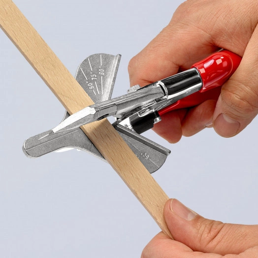 Ножницы угловые для пластмассовых и резиновых профилей для резки ленточного кабеля до 56 мм с пружиной разметка реза под углами 45° 60° 75° 90° L-215 мм хромированные обливные рукоятки KN-9435215