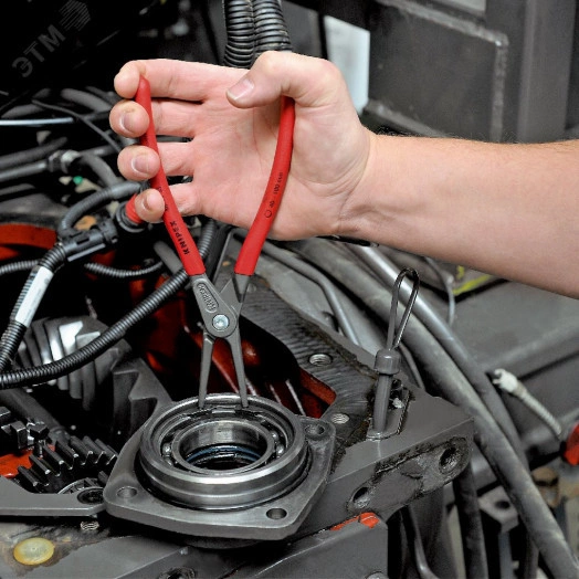 Щипцы прецизионные для внутренних стопорных колец прямые губки посадочный размер 40-100мм диаметр наконечников 23мм L=225мм Cr-V черные обливные рукоятки