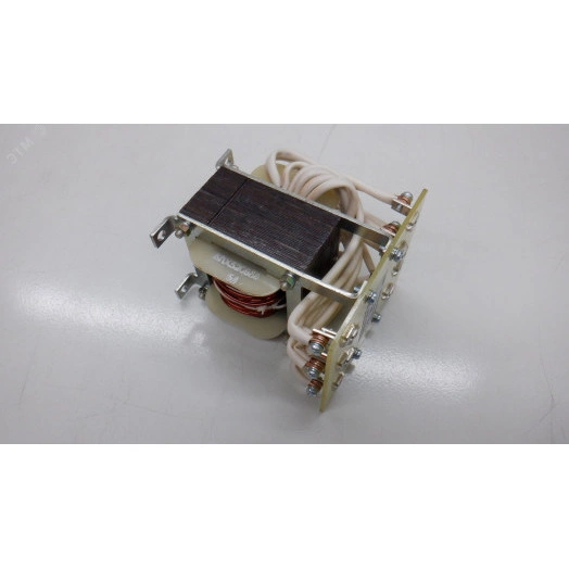 Автотрансформатор АТ-32 У3 Iн 5А 50 Гц