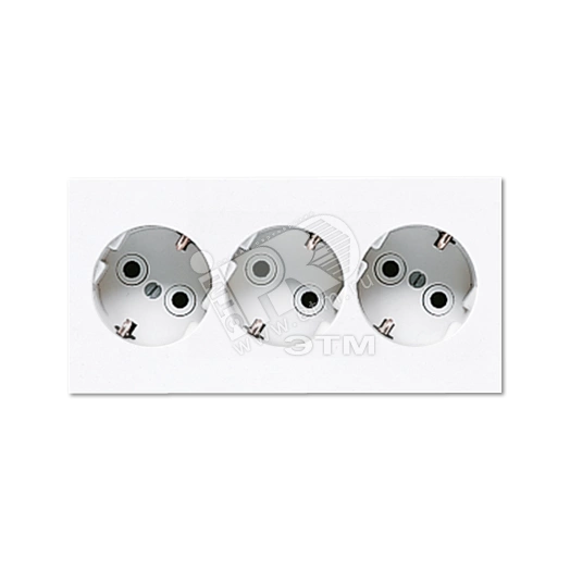 Розетка тройная 16А 250V белая